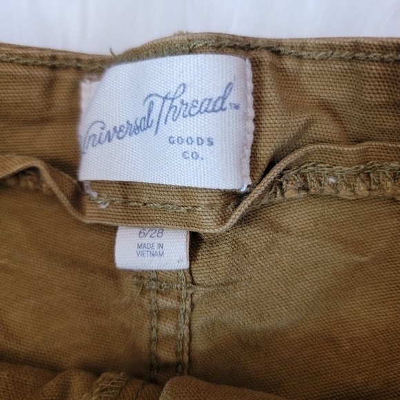 2/$20 Universal Thread High-Rise Midi Shorts 6 - Picture 12 of 13